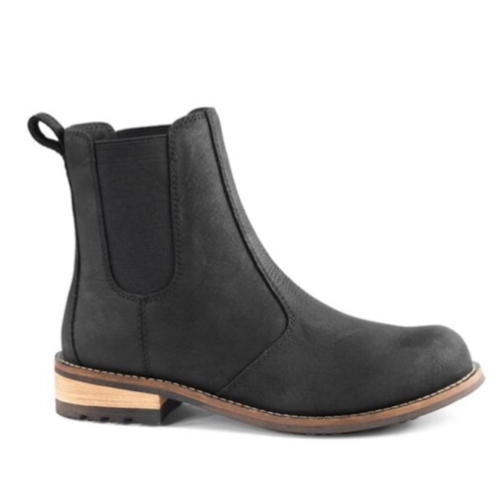 Kodiak Alma waterproof Chelsea leather boot 6US